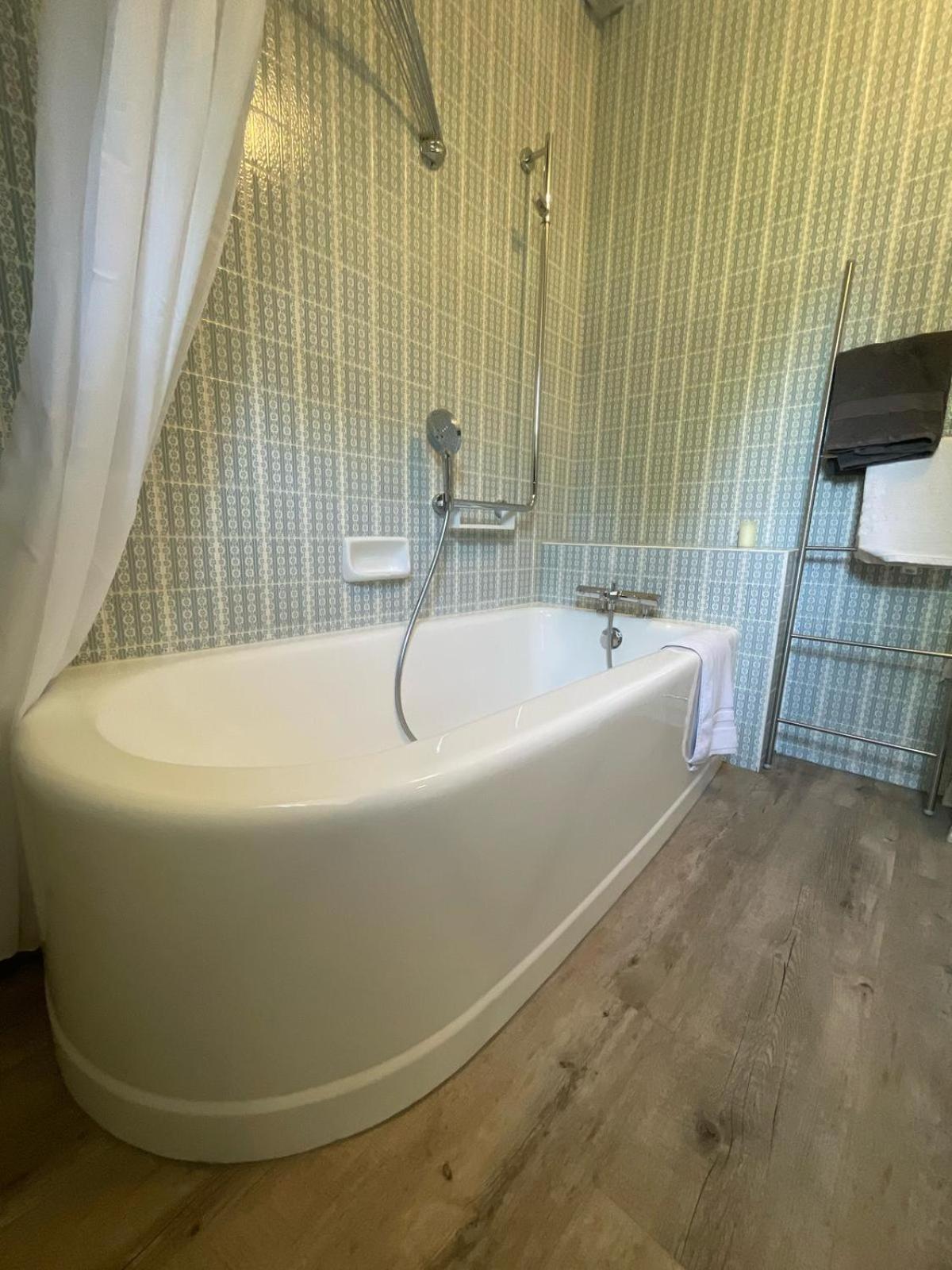 Chambres D'Hotes Le Relais Globe Trotteur Montaigu  Экстерьер фото
